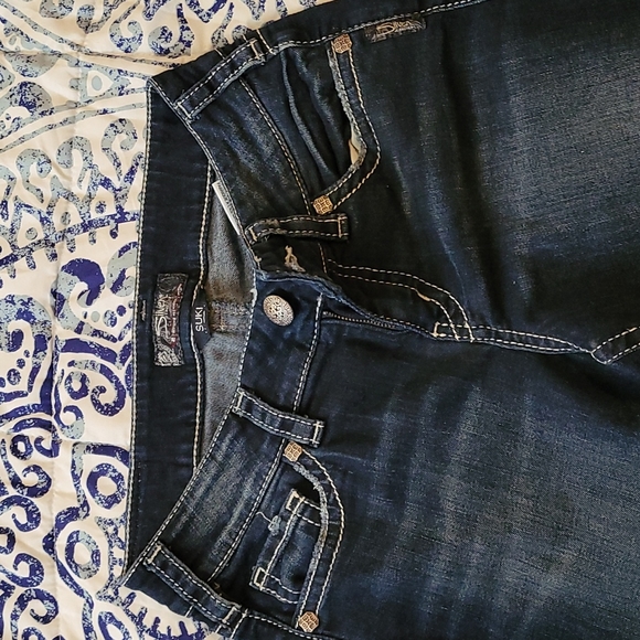 Sz. 29 Silver suki clam diggers (capris) - Picture 4 of 5